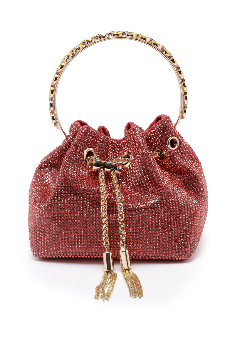 Pochette à épaule cloutée en cristal rouge