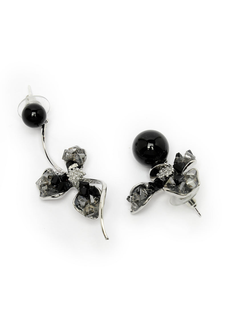 Pendientes exóticos con flores negras