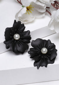 Blooming Daisy Black Studs Örhängen