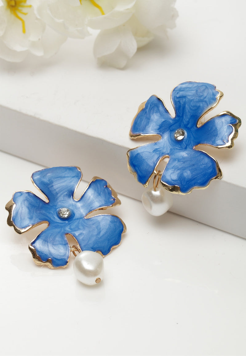 Kolczyki sztyfty w stylu artystycznym z niebieskimi perłowymi kwiatami